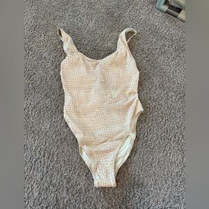 COPY - SKIMS signature swim square neck scoop one piece. Medium. Color: egret c…